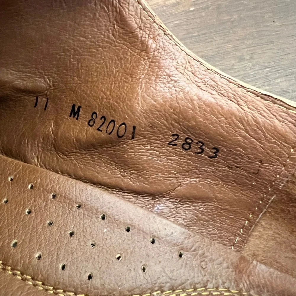 J.D. Fisk Mens Size 11 Oxfords Tan Leather Wingtip Brogue Red Laces Academia